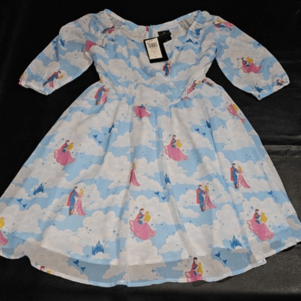 NWT Disney Princess‎ Sleeping Beauty Aurora Cloud Dress XS